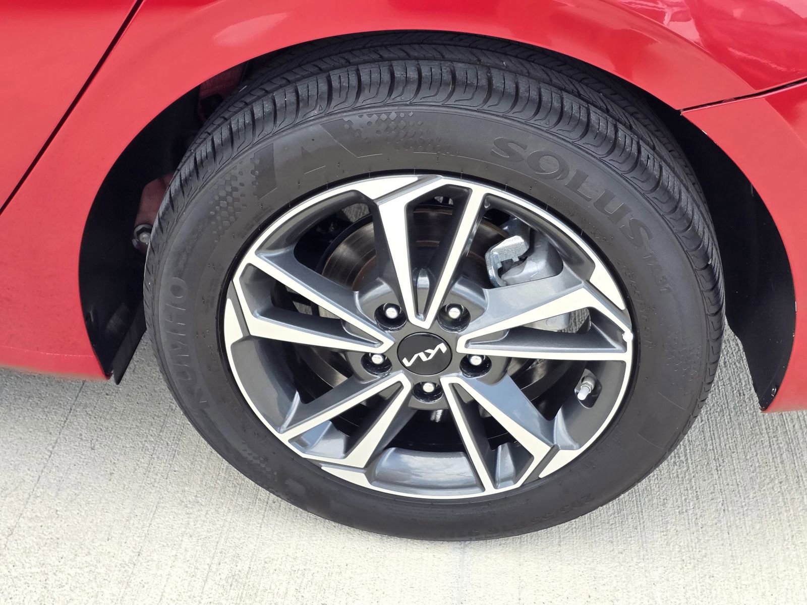 Used 2024 Kia Forte LXS image 31