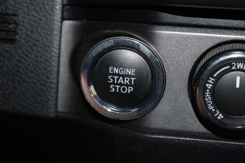 Used 2021 Toyota Tacoma TRD Off-Road AWD/4WD image 41