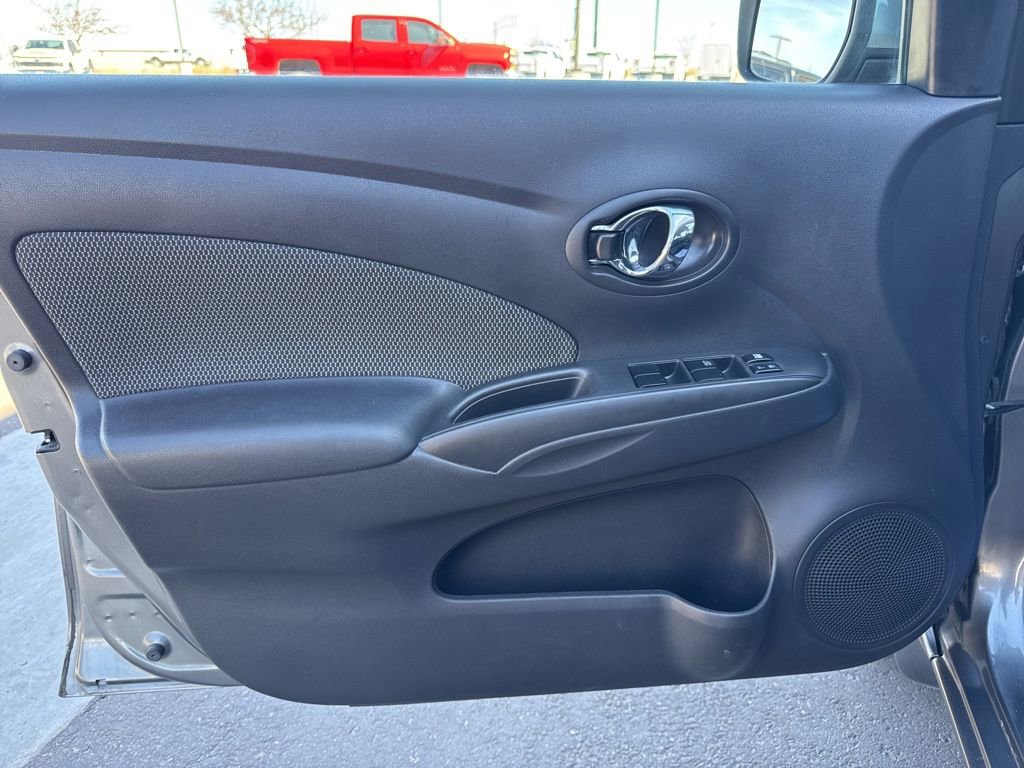 Used 2016 Nissan Versa SV image 12