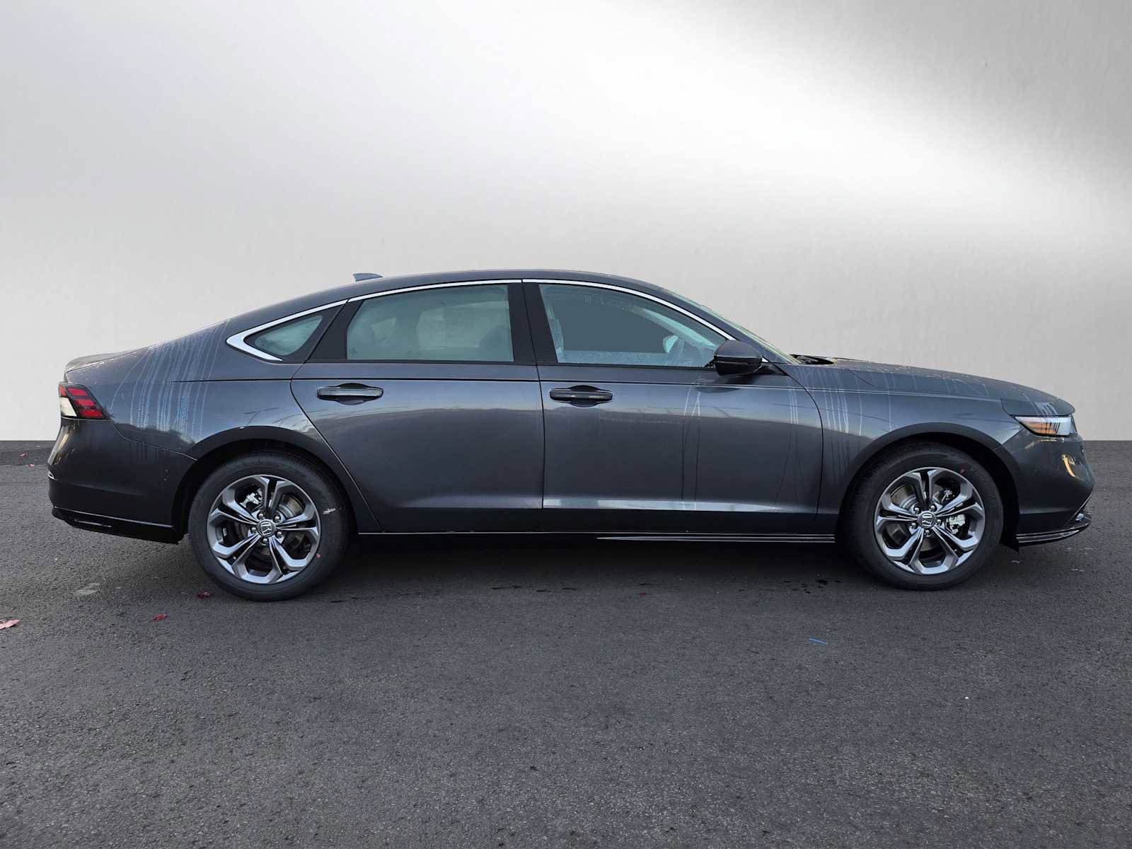 New 2025 Honda Accord EX-L image 2