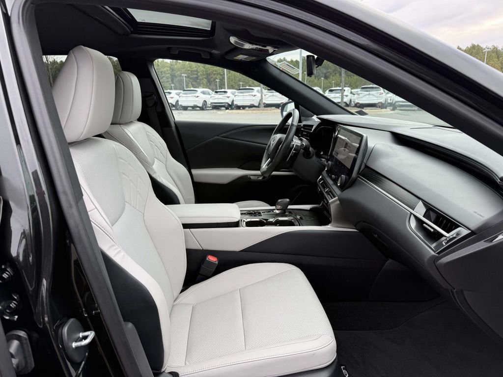 Used 2024 Lexus RX 350 Premium w/ Convenience Package image 14