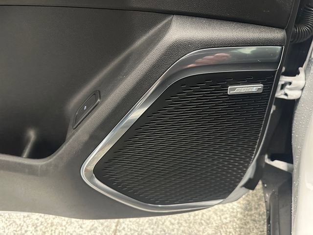 Used 2025 GMC Acadia Elevation image 24