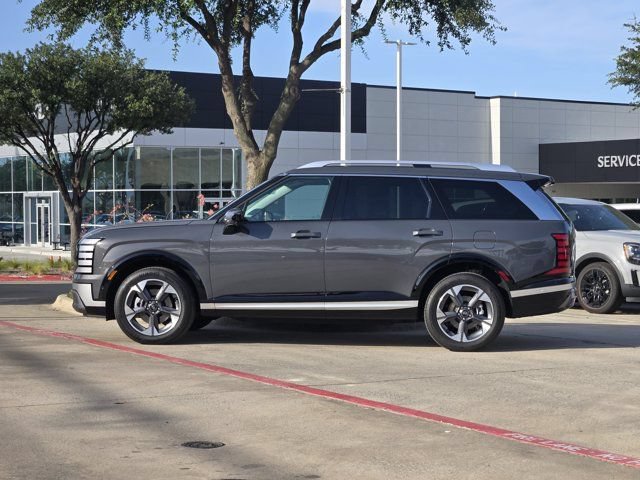 Certified 2026 Hyundai Palisade Limited AWD/4WD image 4