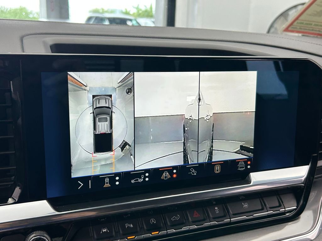 Used 2024 Chevrolet Silverado 1500 High Country w/ Technology Package image 33