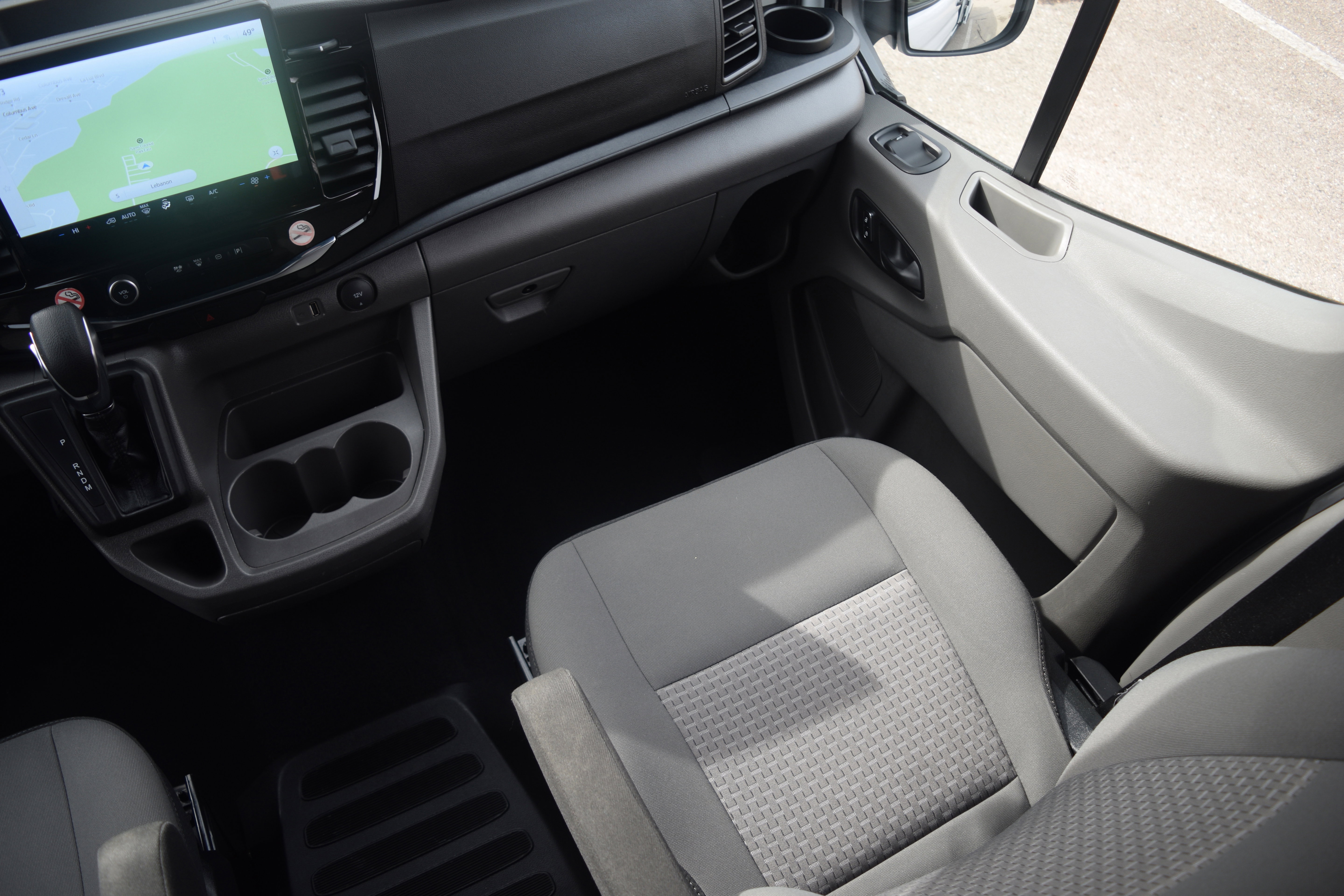 Used 2024 Ford Transit 350 XLT image 13