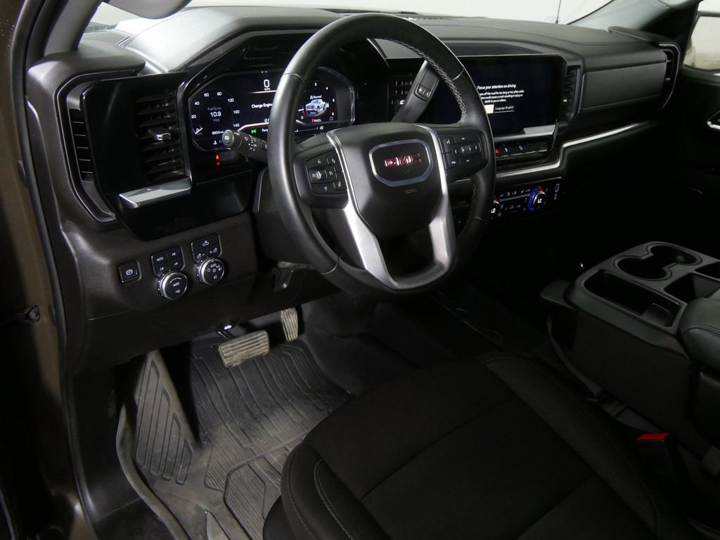 Used 2024 GMC Sierra 1500 Elevation AWD/4WD image 11