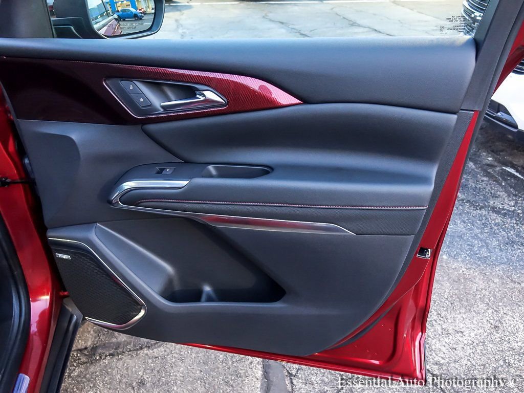 Used 2024 Chevrolet Traverse Z71 w/ Enhanced Driving Package image 33