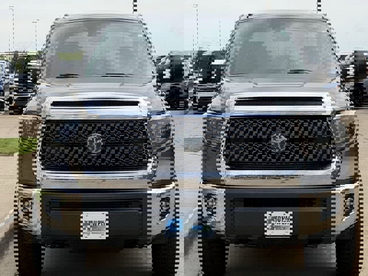 Used 2019 Toyota Tundra SR5 w/ TRD Off Road Package image 8