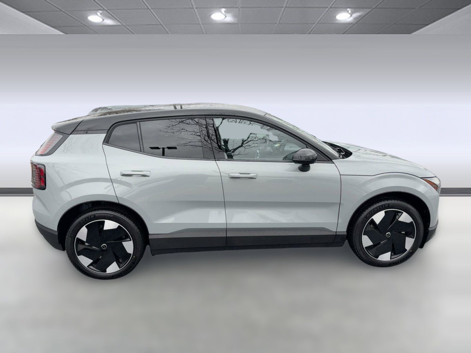 New 2026 Volvo EX30 Plus w/ Protection Package image 8