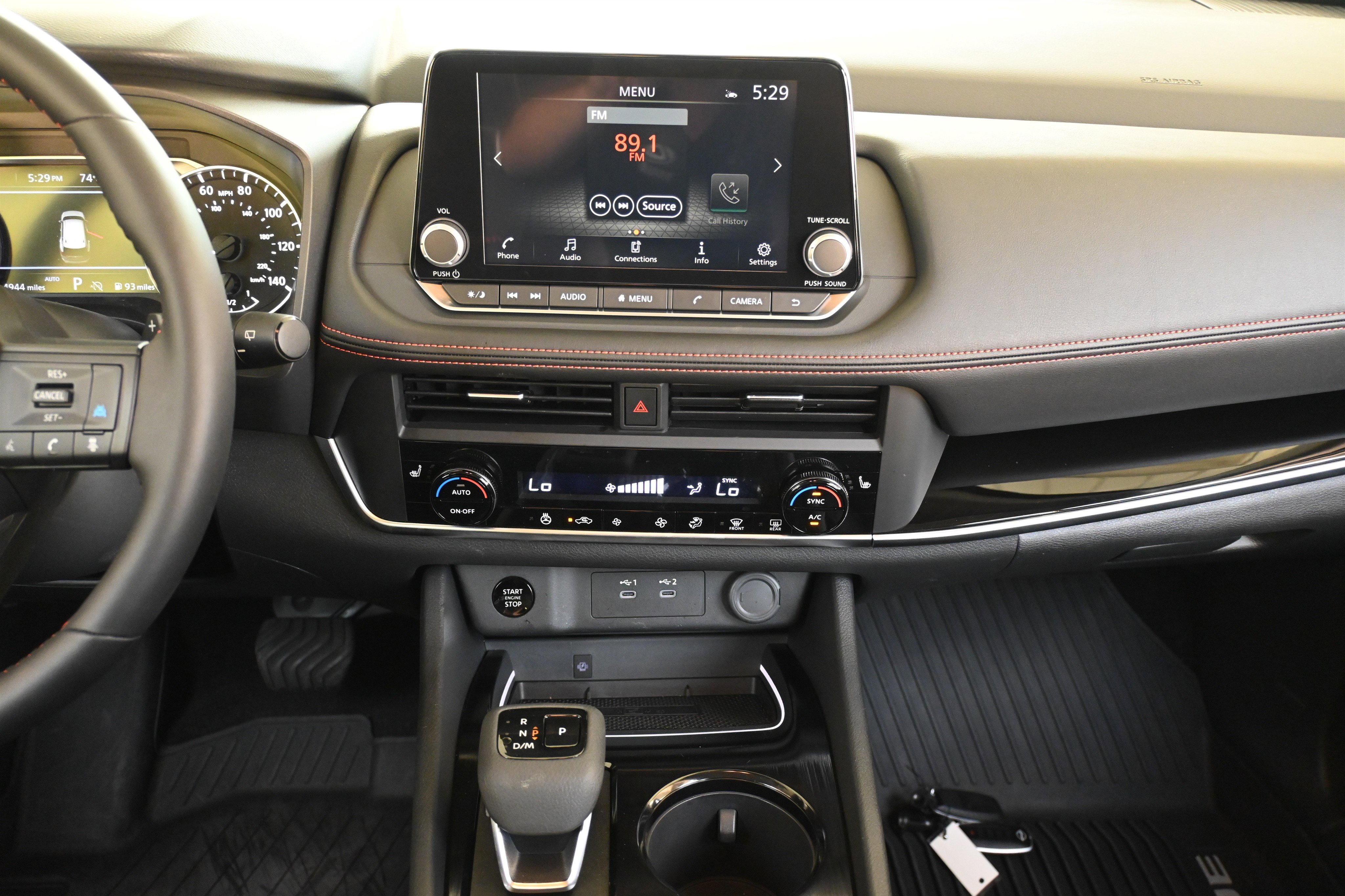 Used 2025 Nissan Rogue SV w/ Rock Creek Premium Package image 26