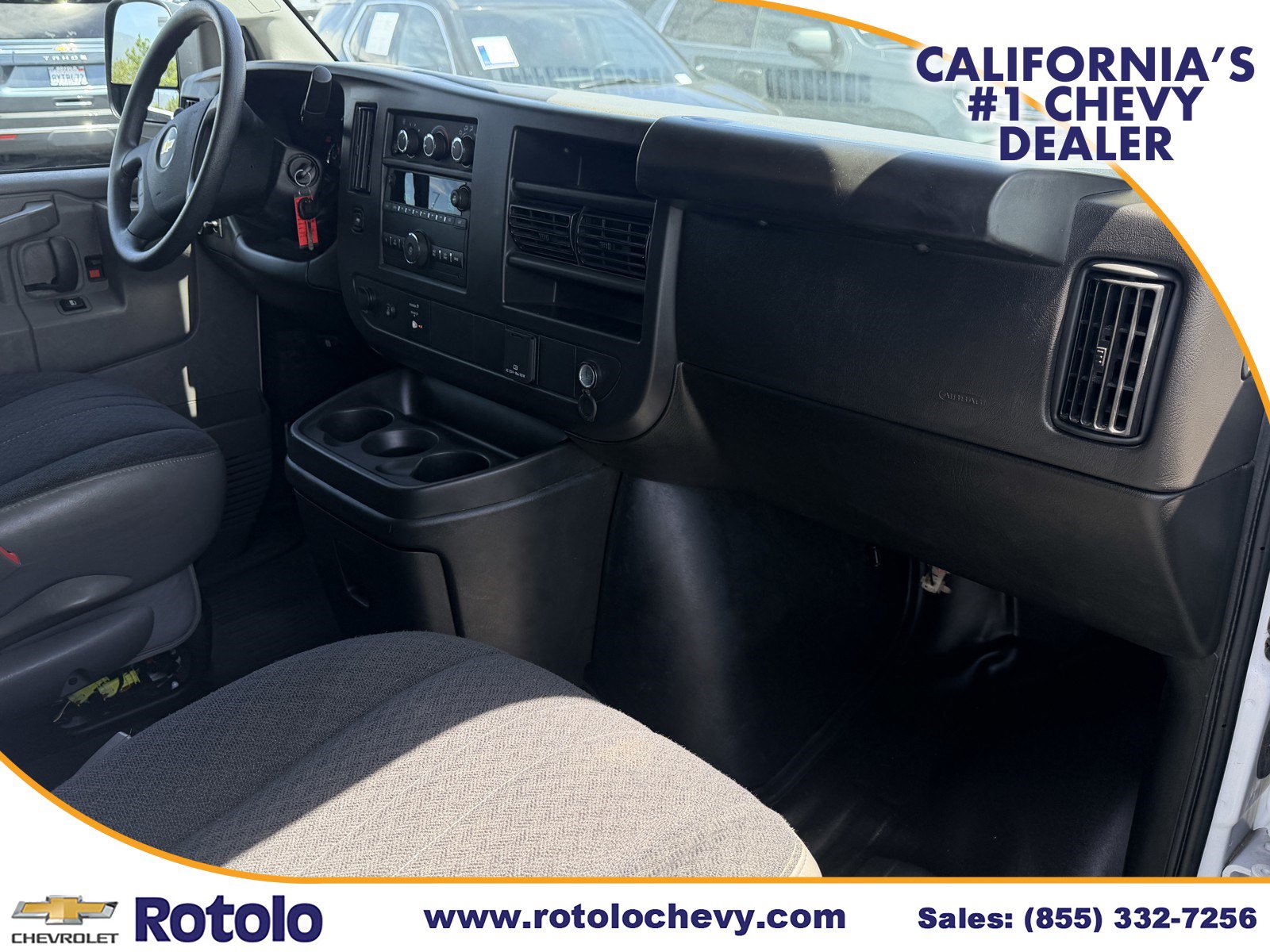 Used 2025 Chevrolet Express 2500 w/ Driver Convenience Package RWD image 7