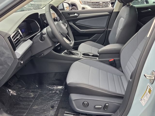 New 2026 Volkswagen Jetta SE FWD image 5