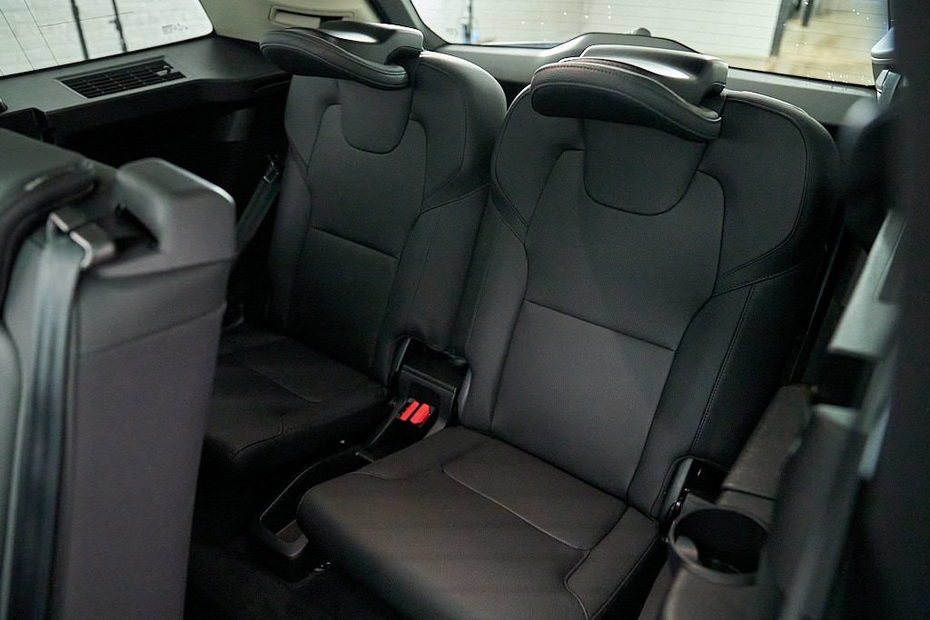 Certified 2025 Volvo XC90 B6 Plus AWD/4WD image 21