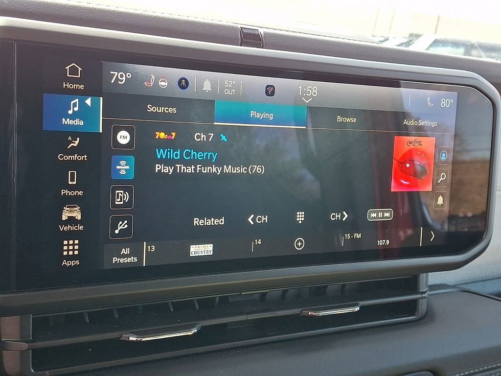 Used 2025 Jeep Wrangler Unlimited Sahara image 19