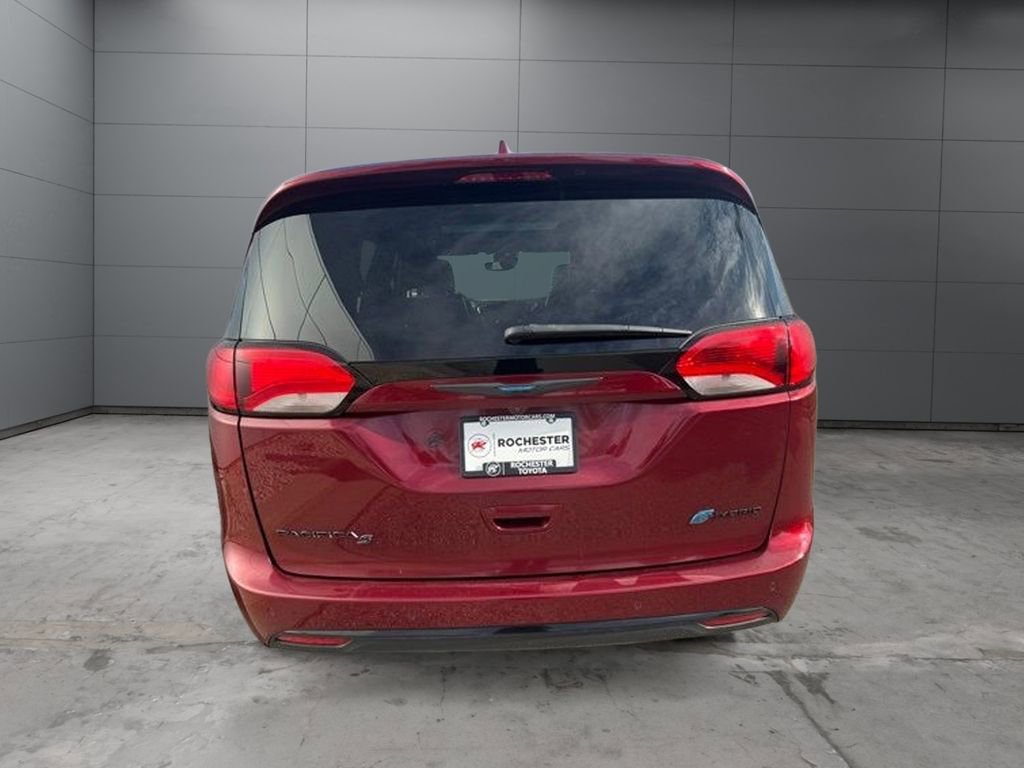 Used 2020 Chrysler Pacifica Limited w/ Advanced Safetytec Group FWD image 43
