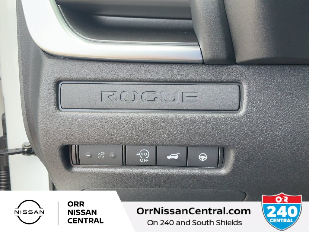 New 2027 Nissan Rogue Dark Armor FWD image 19