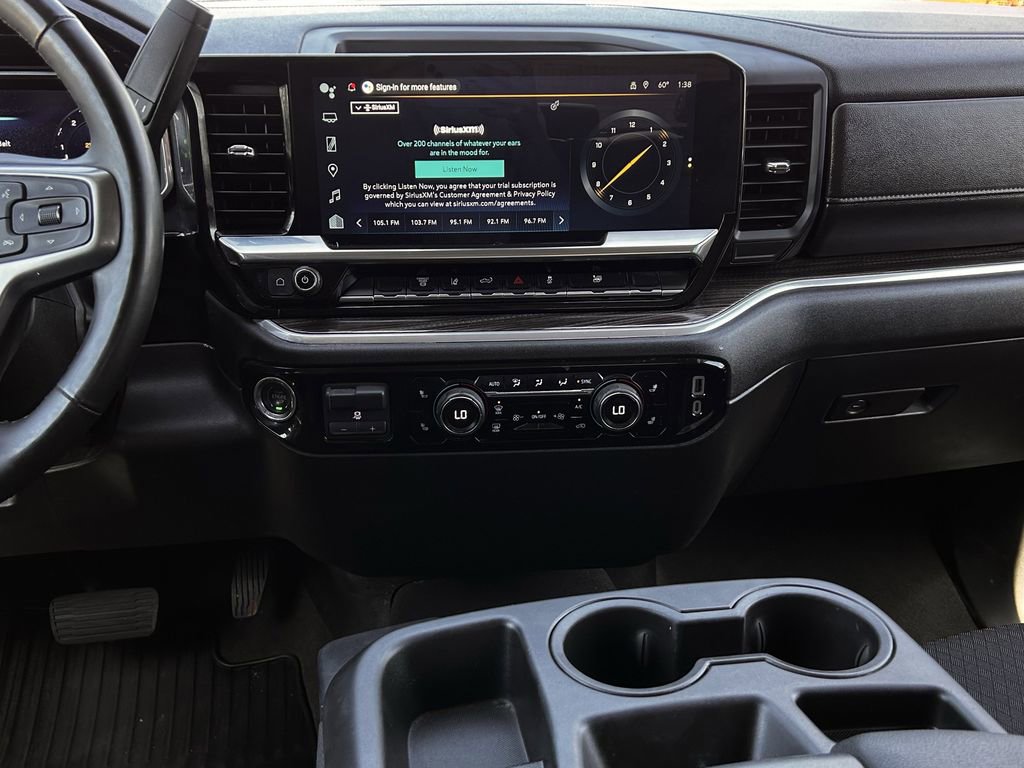 Used 2025 Chevrolet Silverado 2500 LT w/ Convenience Package AWD/4WD image 18