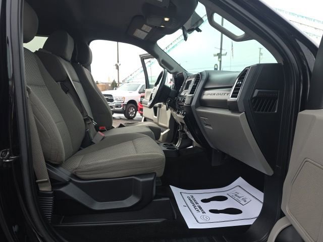 Used 2017 Ford F250 XLT w/ XLT Value Package image 40