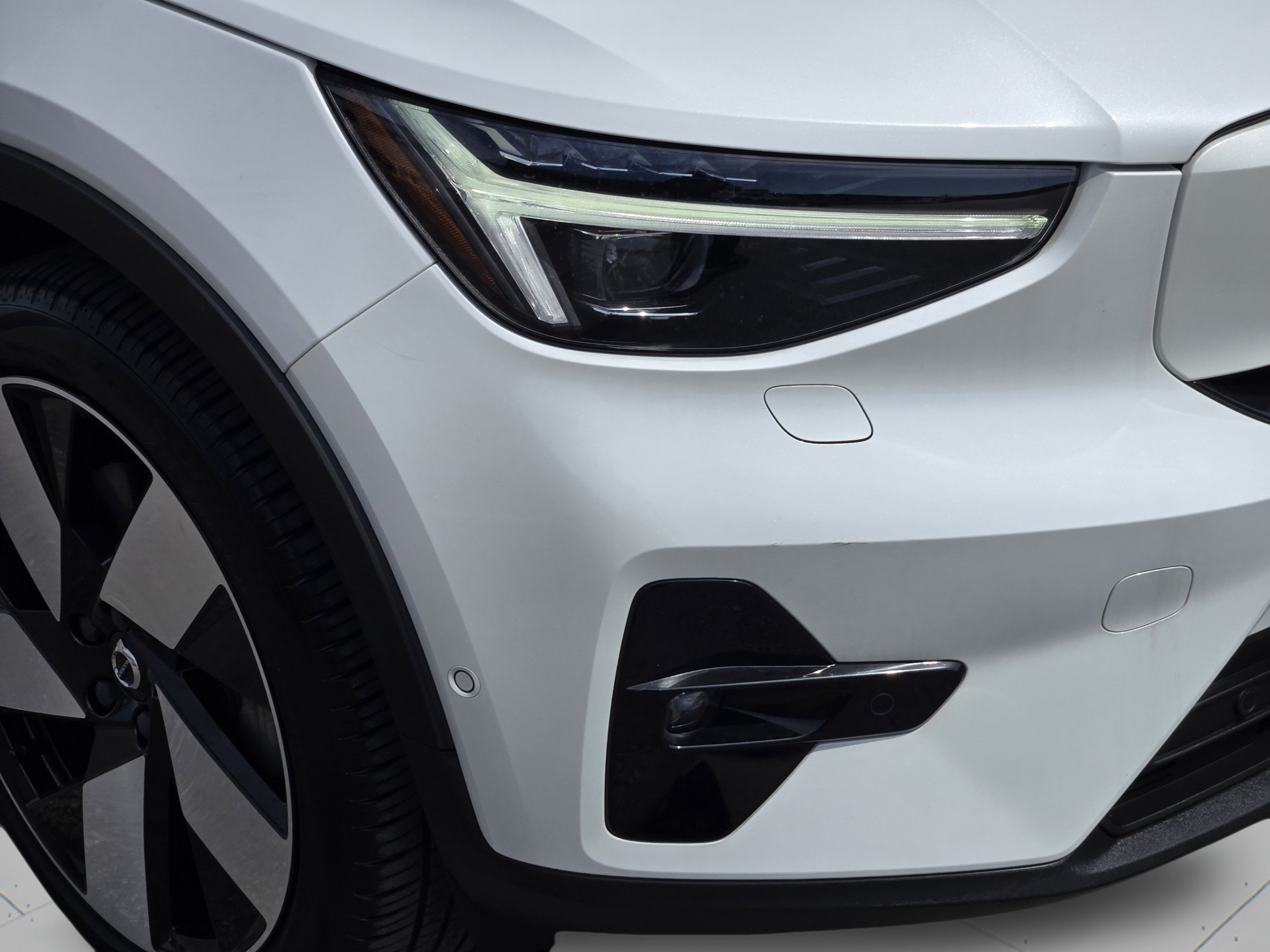 Used 2023 Volvo C40 P8 Recharge Ultimate AWD/4WD image 29