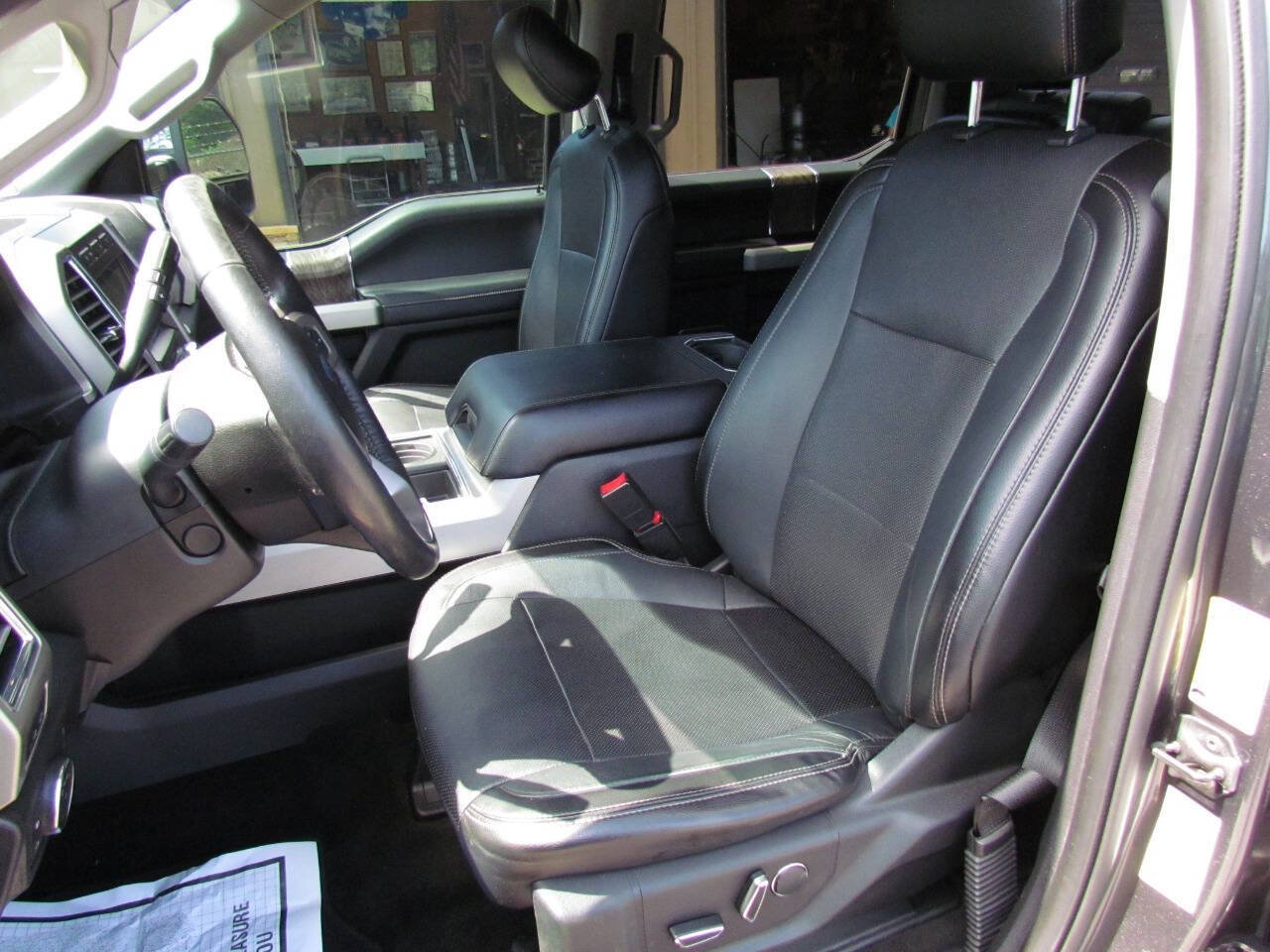 Used 2017 Ford F250 Lariat w/ Lariat Ultimate Package AWD/4WD image 10