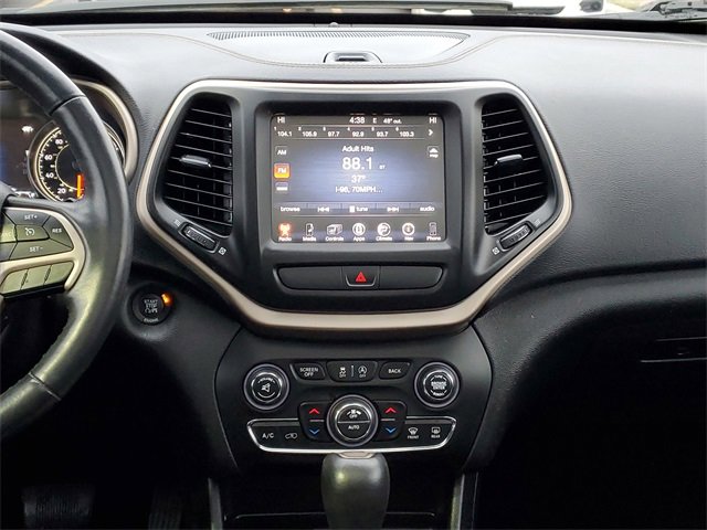 Used 2016 Jeep Cherokee Limited image 34