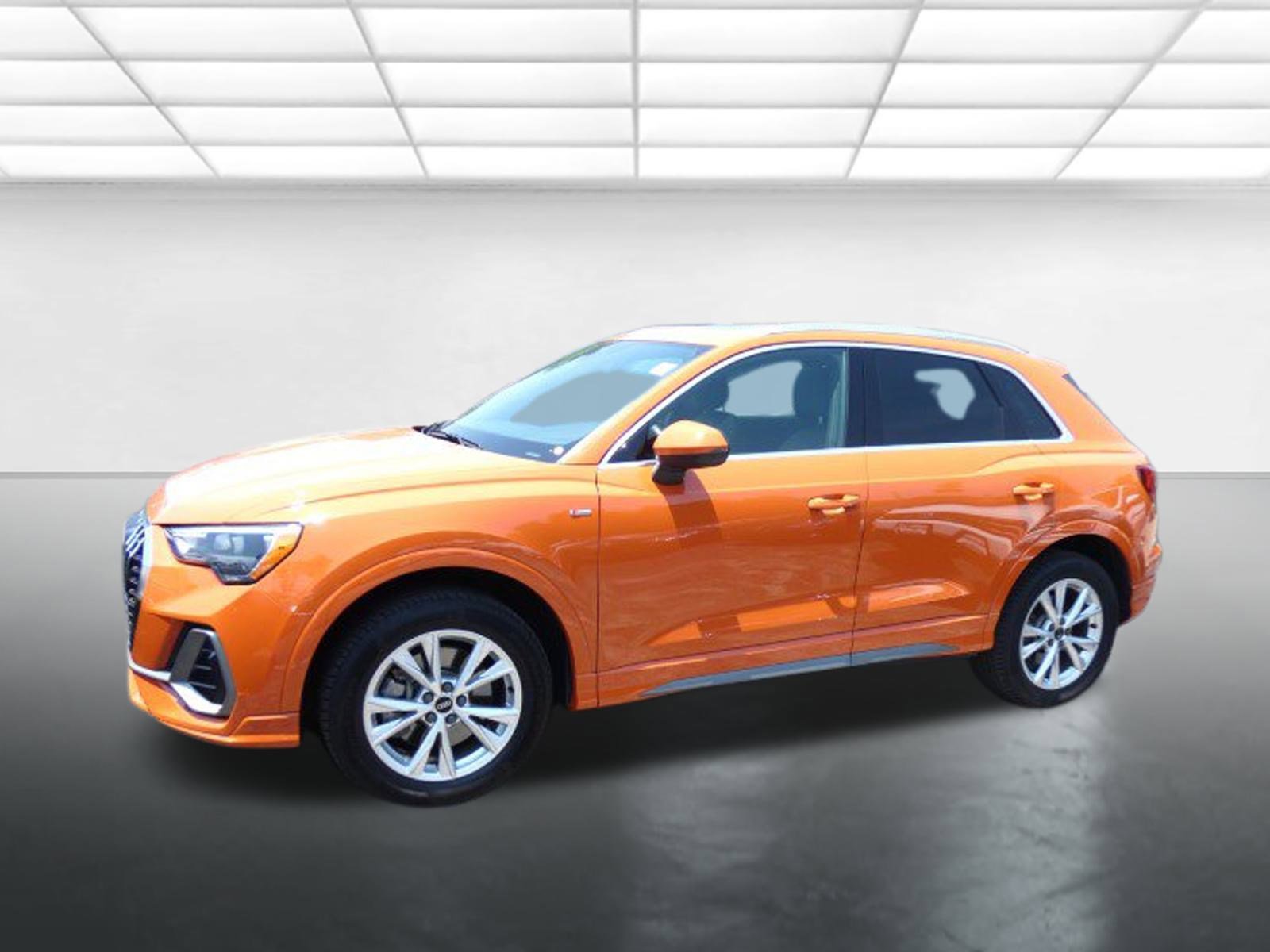 Used 2022 Audi Q3 2.0T Premium image 2