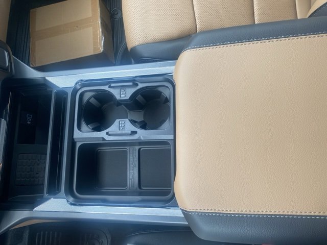 New 2025 Ford F250 Lariat w/ Lariat Ultimate Package image 24
