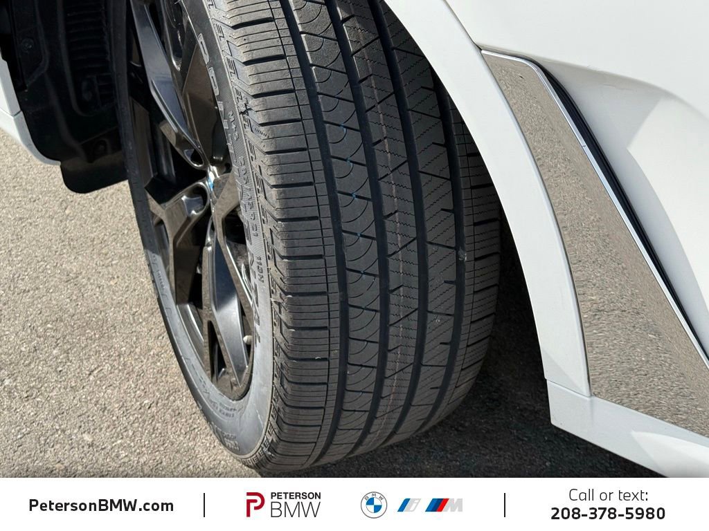 Used 2021 BMW X7 xDrive40i w/ Cold Weather Package image 9
