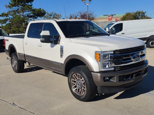 Used 2018 Ford F250 King Ranch w/ King Ranch Ultimate Package AWD/4WD image 3