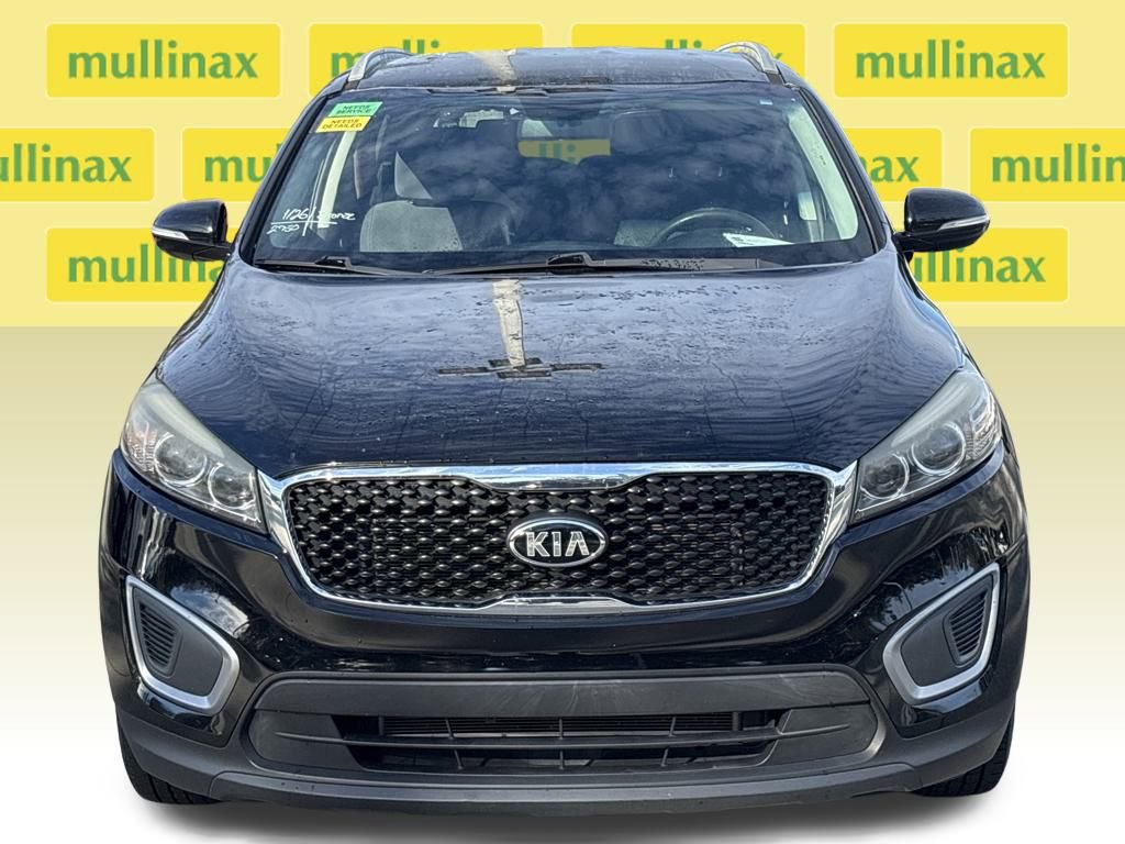 Used 2017 Kia Sorento LX image 14