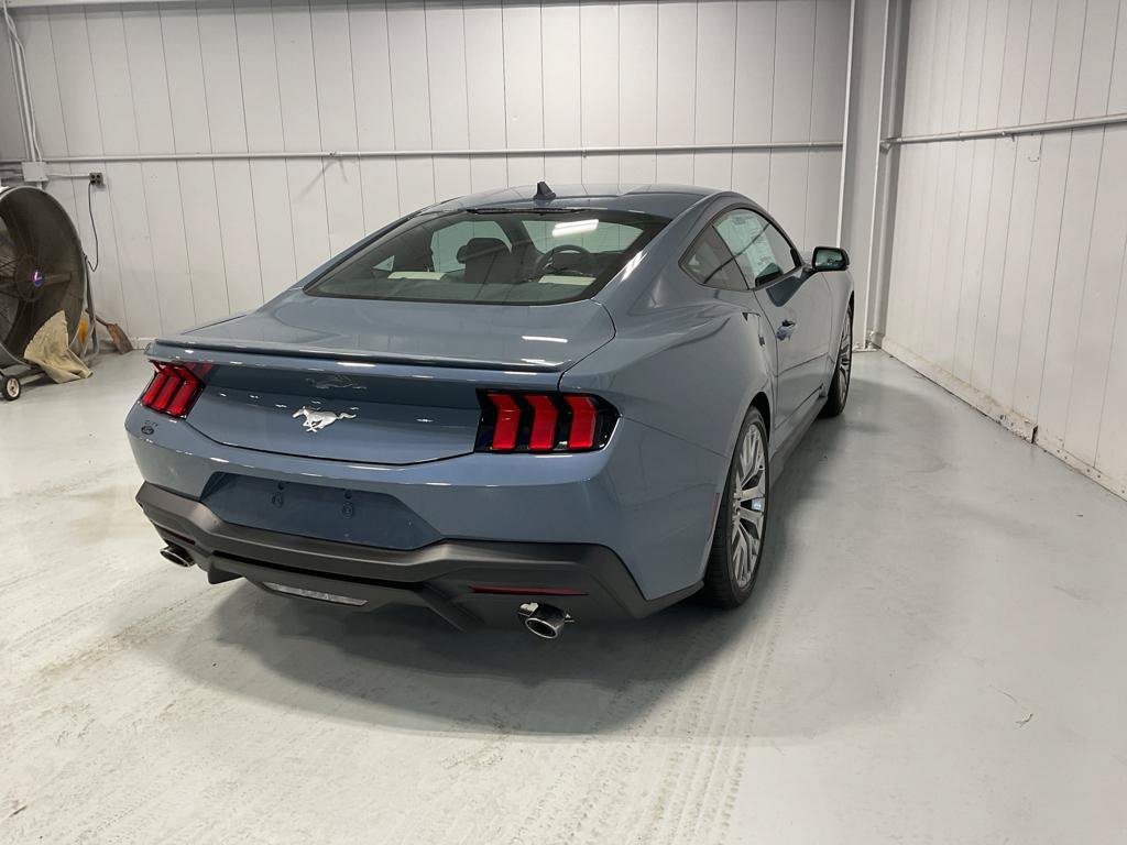 Used 2024 Ford Mustang Premium RWD image 8