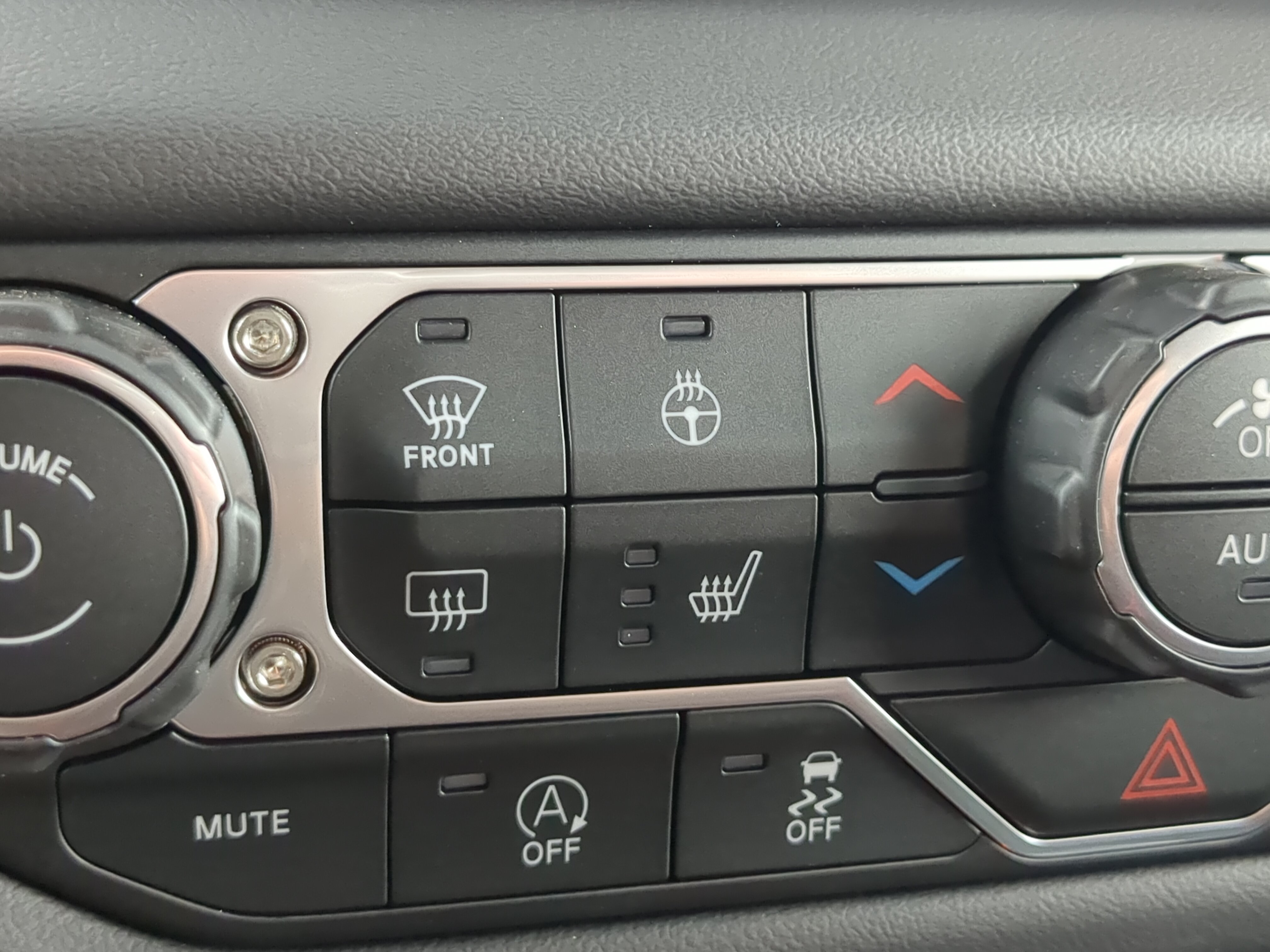 New 2026 Jeep Wrangler Unlimited Sahara AWD/4WD image 20