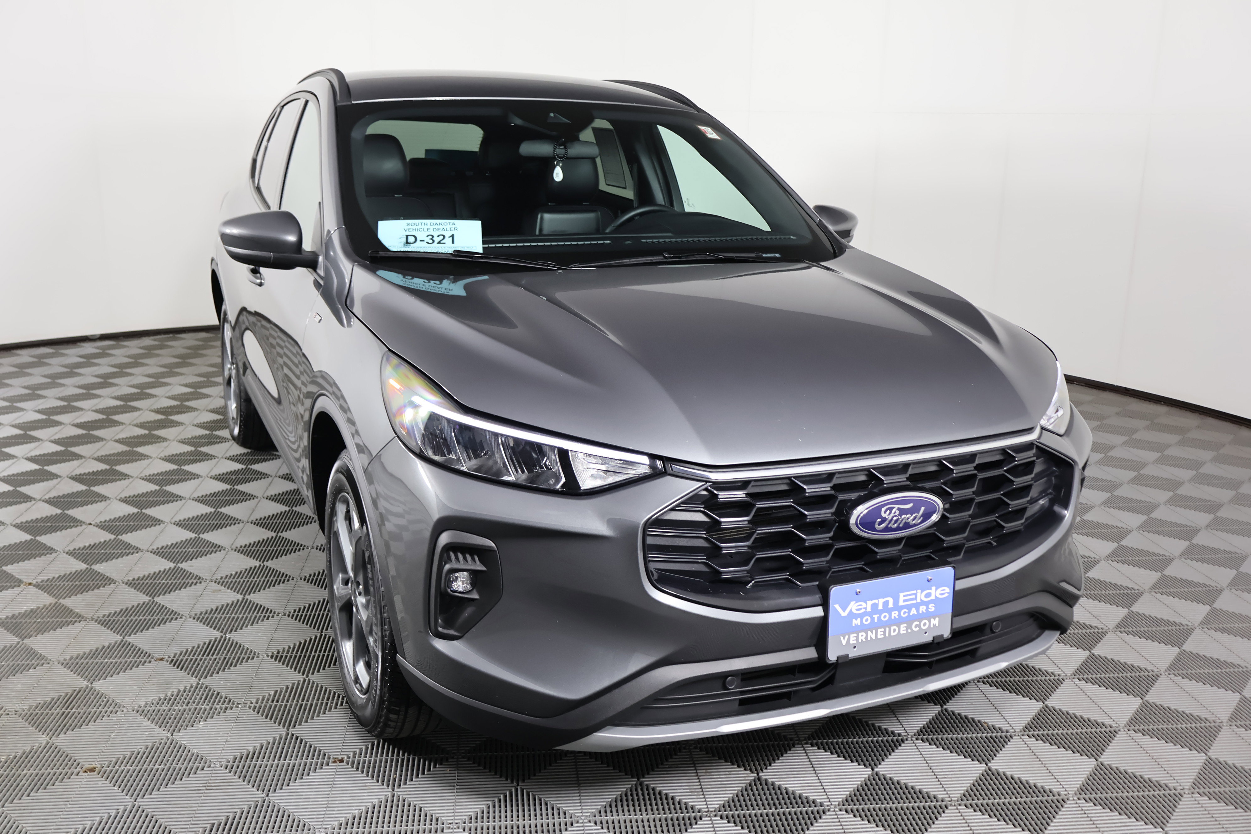 Used 2025 Ford Escape ST-Line Select image 3