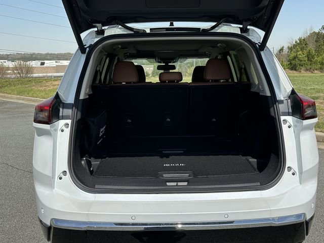 New 2026 Nissan Rogue Platinum image 13