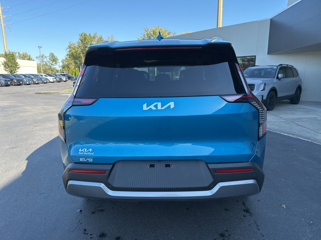 New 2026 Kia EV9 Wind image 7