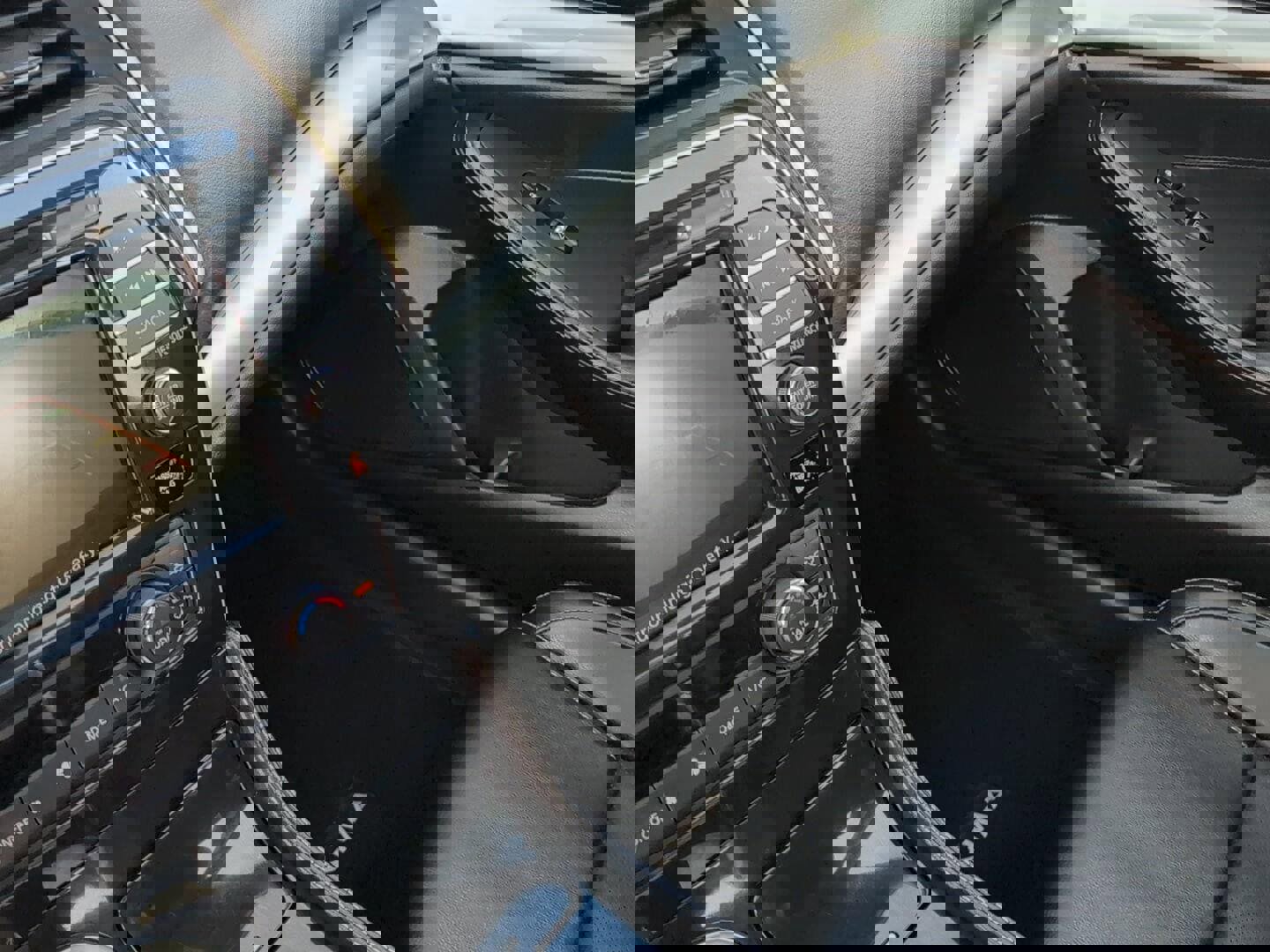 Used 2023 Nissan Maxima SL image 34