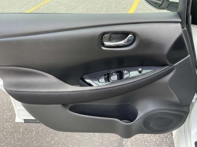 Certified 2022 Nissan Leaf SV Plus image 18