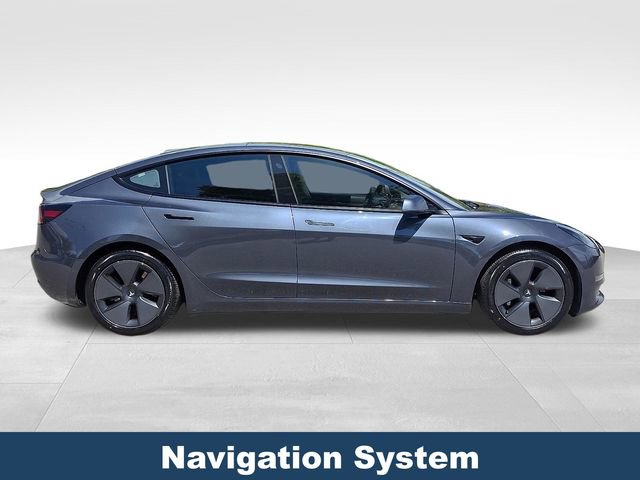 Used 2021 Tesla Model 3 Standard Range Plus image 9