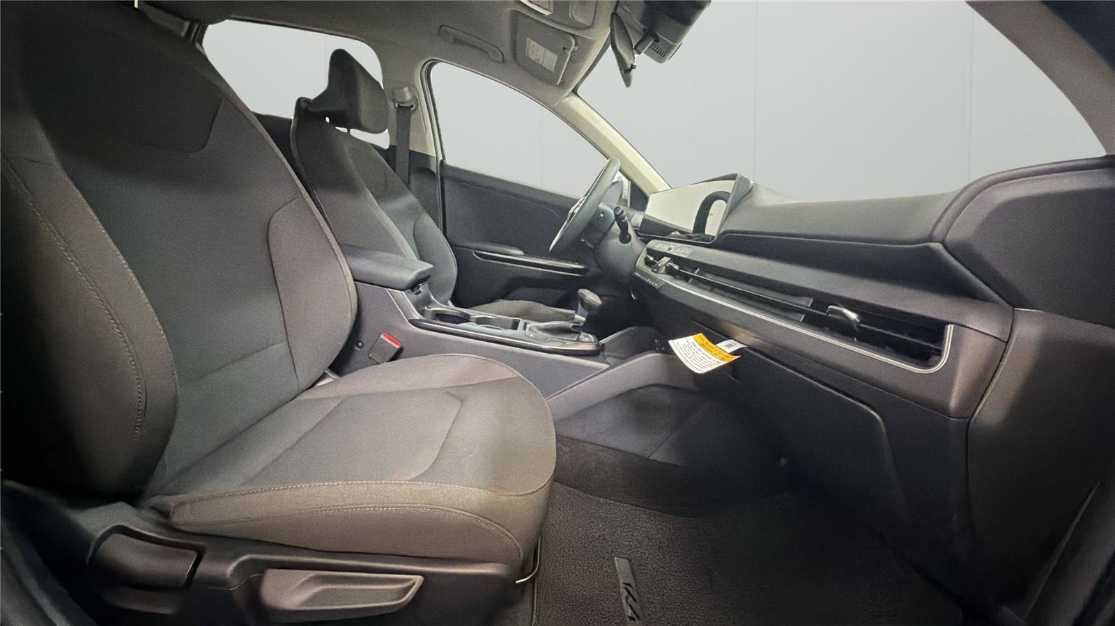 New 2026 Kia K4 FWD image 14