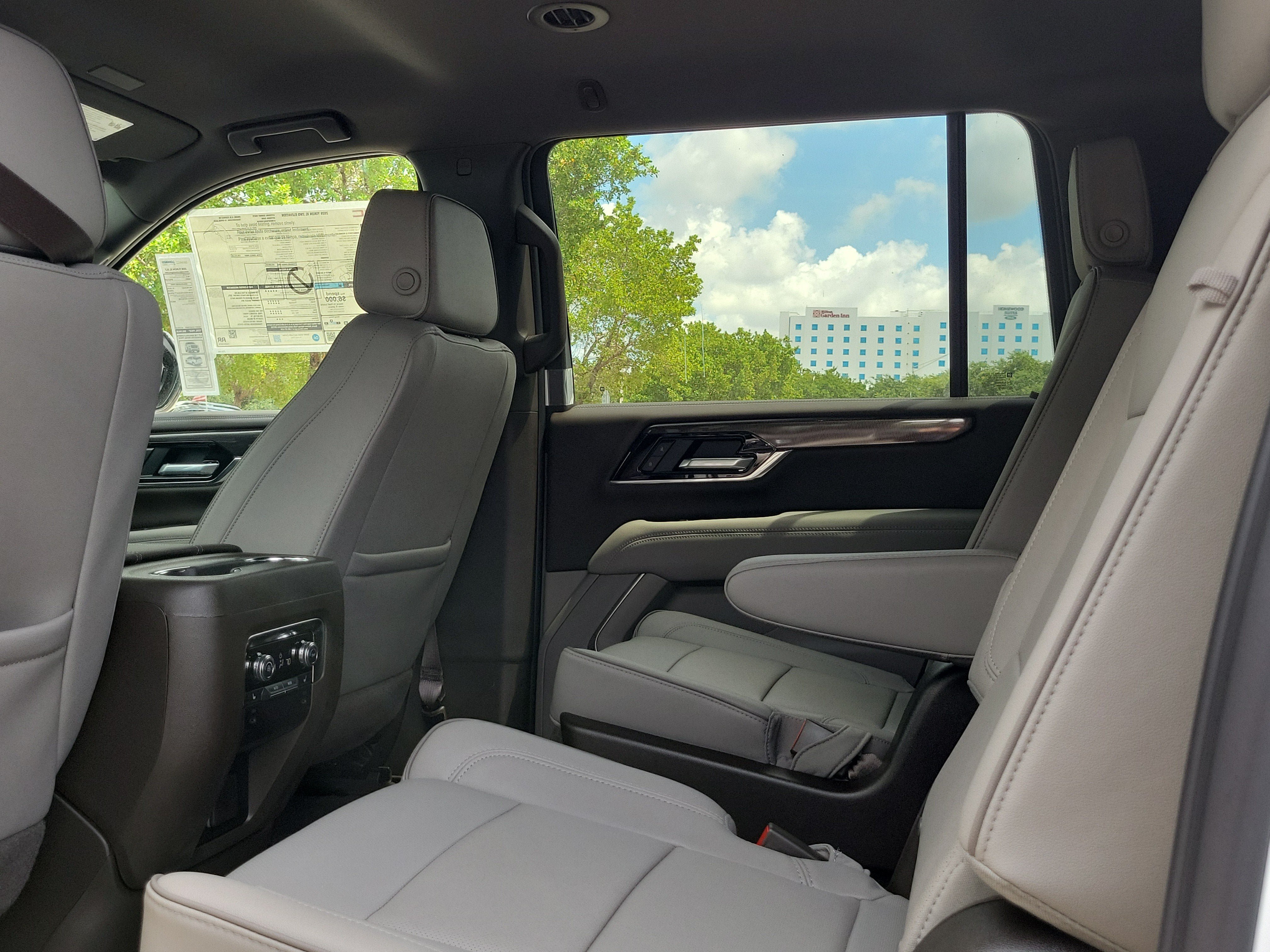 New 2026 GMC Yukon XL Elevation RWD image 6