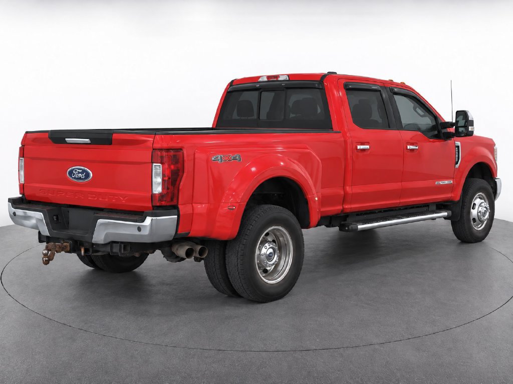 Certified 2019 Ford F350 XLT w/ XLT Premium Package AWD/4WD image 11