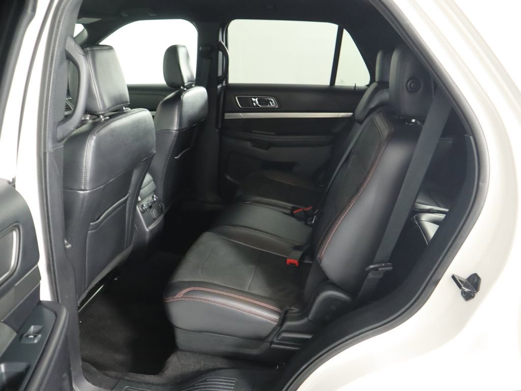 Used 2019 Ford Explorer XLT w/ Equipment Group 202A image 21
