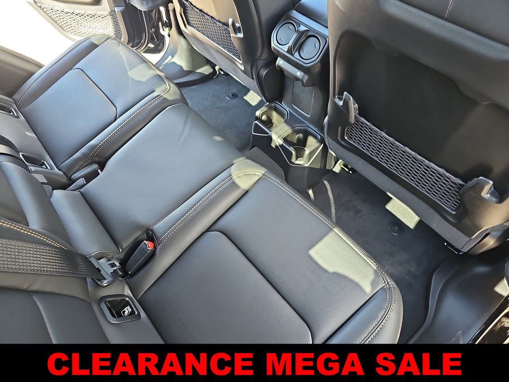 New 2025 Jeep Gladiator Willys image 11