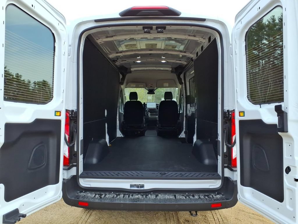 New 2026 Ford Transit 250 148 Medium Roof Extended AWD w/ Load Area Protection Package image 13