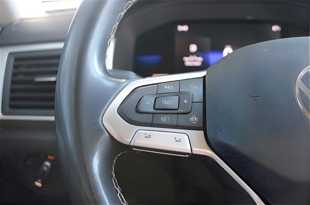 Used 2023 Volkswagen Atlas SE image 15