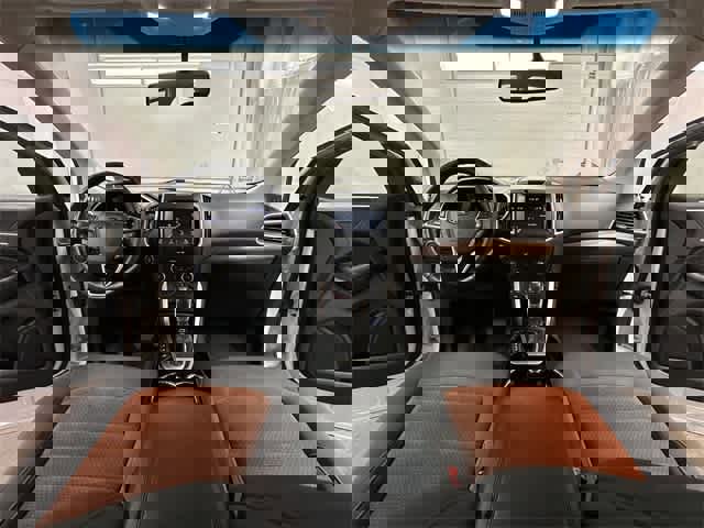 Used 2018 Ford Edge SEL image 19