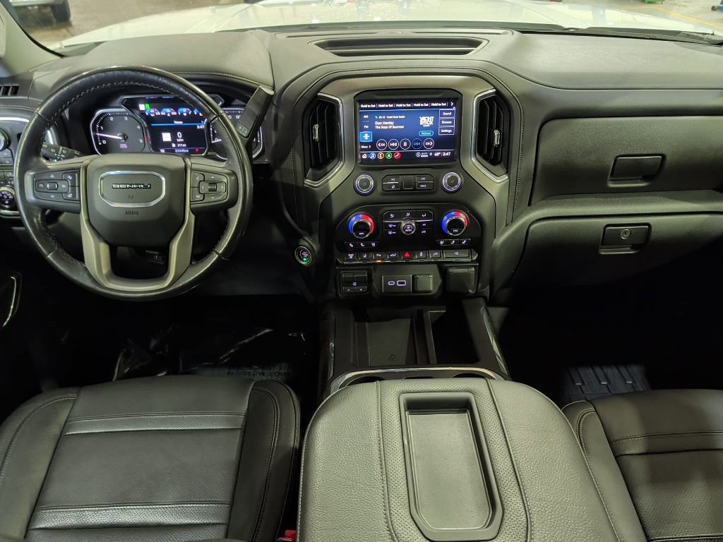 Used 2022 GMC Sierra 3500 Denali w/ Denali Ultimate Package image 17