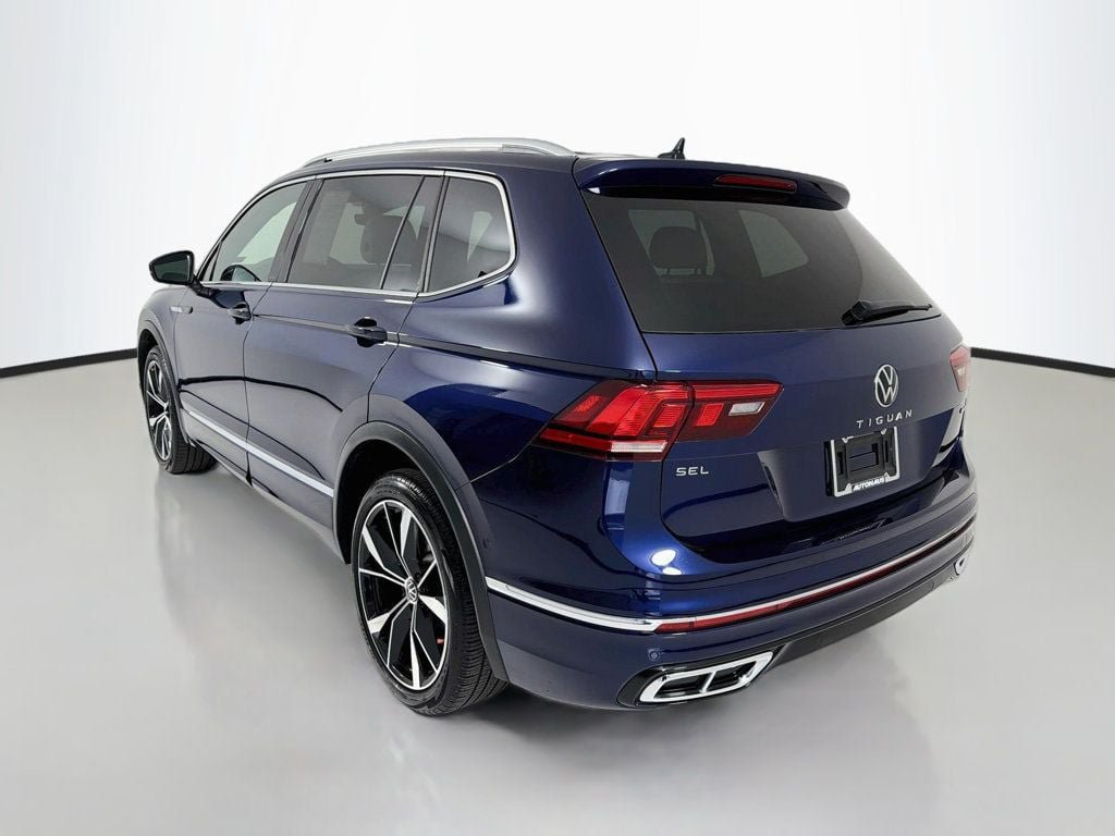 Used 2024 Volkswagen Tiguan SEL R-Line AWD/4WD image 5