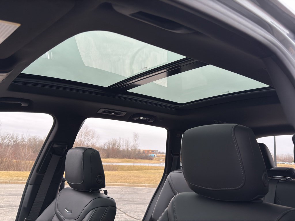 Used 2024 Cadillac XT6 Luxury w/ LPO, Floor Liner Package AWD/4WD image 20