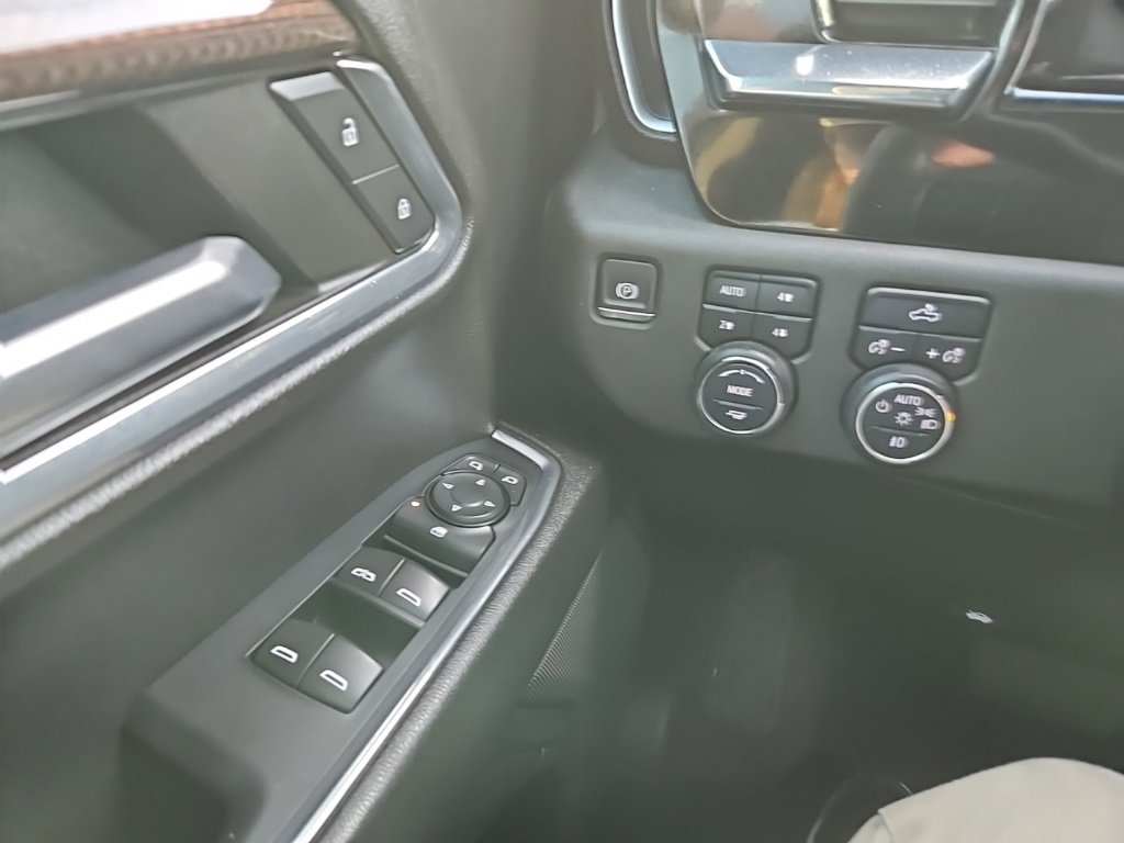 Used 2024 Chevrolet Silverado 1500 RST w/ Z71 Off-Road Package image 22